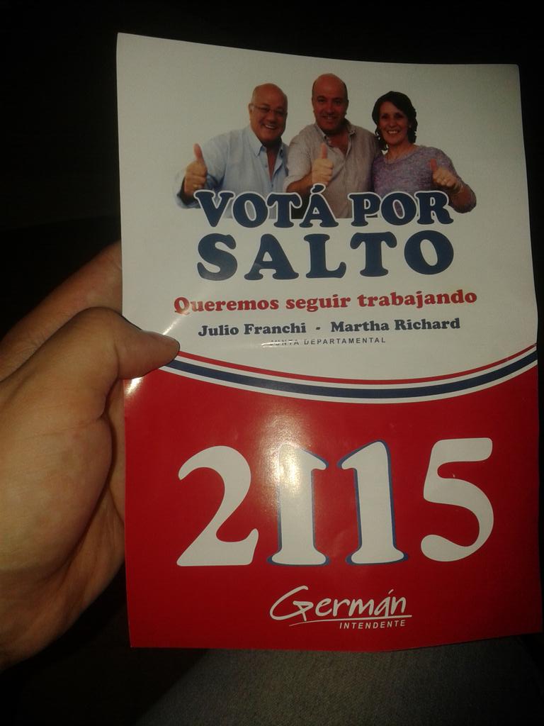 CMJSUSalto's tweet photo. #ArteDeCampaña Propuestas surrealistas para el Salto de Nunca Jamás. http://t.co/693E4yHyxu