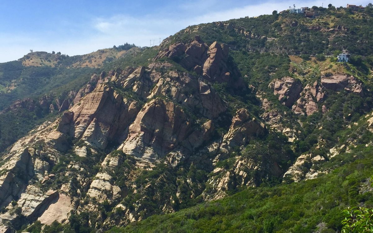 DPWGeirMathisen's tweet photo. Engineering Geologists #GMED on site reconnaissance in the Santa Monica Mountains http://t.co/KjEhtgFpmJ