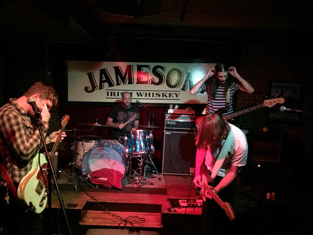 killhurt's tweet photo. @FAKERS_band absolutely destroying Casey's Downtown http://t.co/InQJknuUor