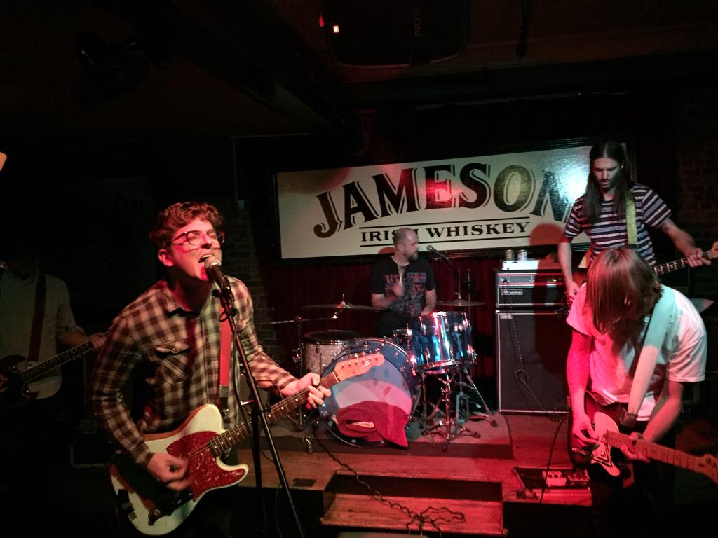 killhurt's tweet photo. @FAKERS_band absolutely destroying Casey's Downtown http://t.co/InQJknuUor
