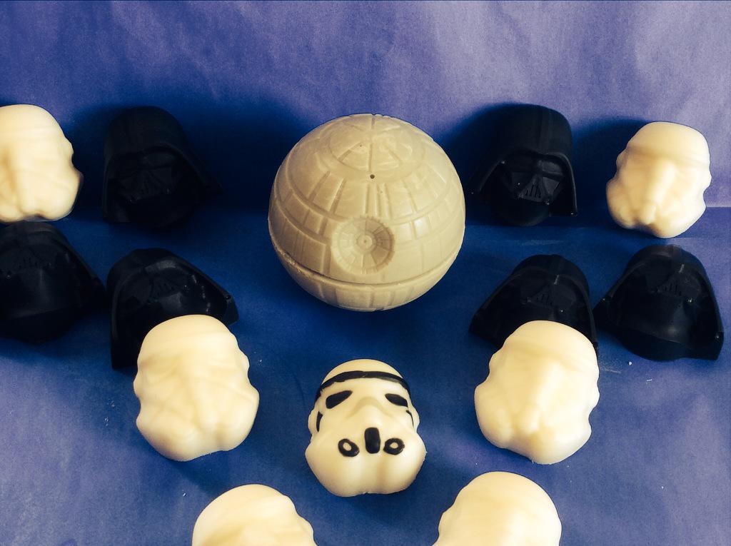 TippyToesMexico's tweet photo. Chocolates ☺️ rt por fa @En_laDelValle http://t.co/CyT3MEI1mm