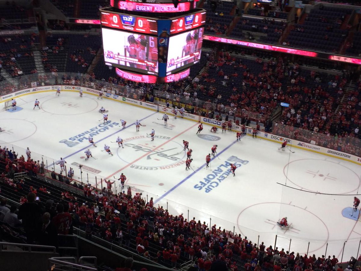 ashleyscharge's tweet photo. #isles at #wascaps warm up Game 7 http://t.co/nJnD0BvbdE