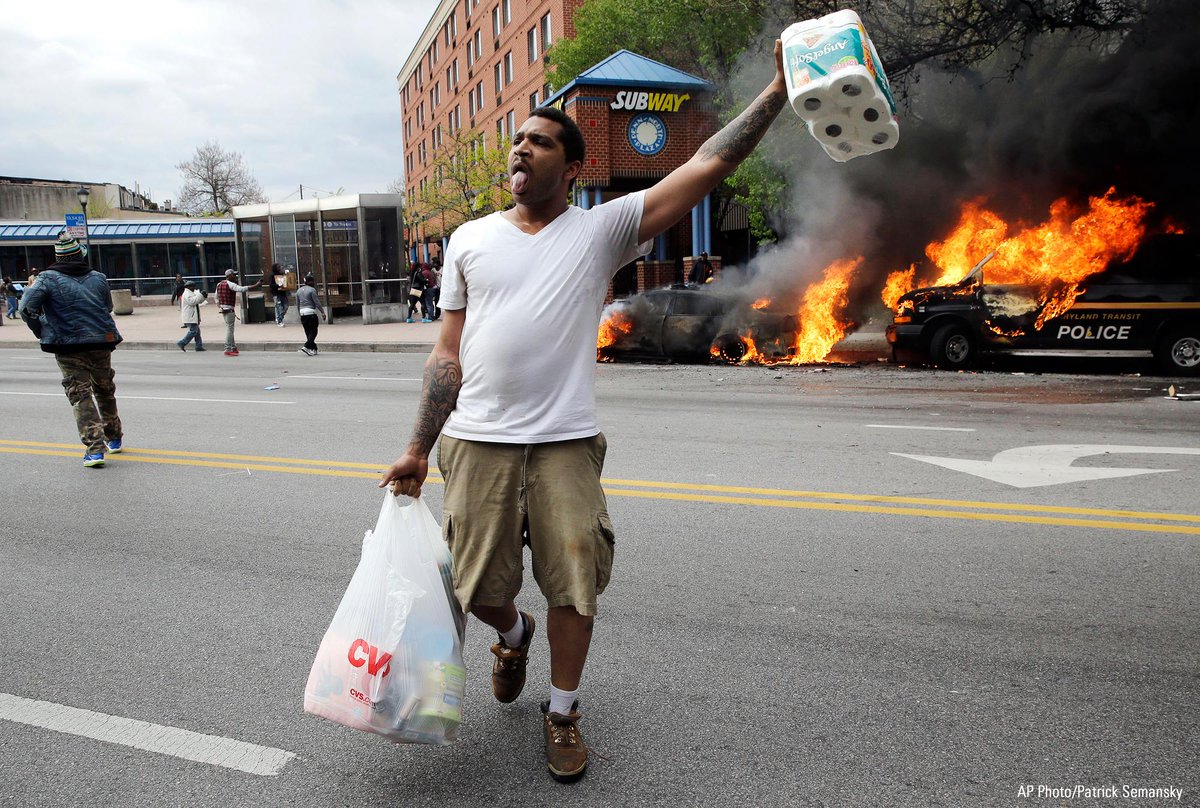 FoxNews's tweet photo. BREAKING: MD Gov. @LarryHogan has declared a state of emergency, activated National Guard. #BaltimoreRiots http://t.co/jkEpHsuXZJ