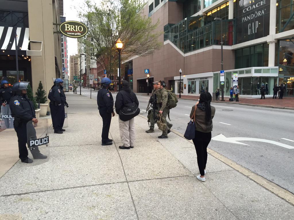 CDomO56WAAAVMcj.jpg:large