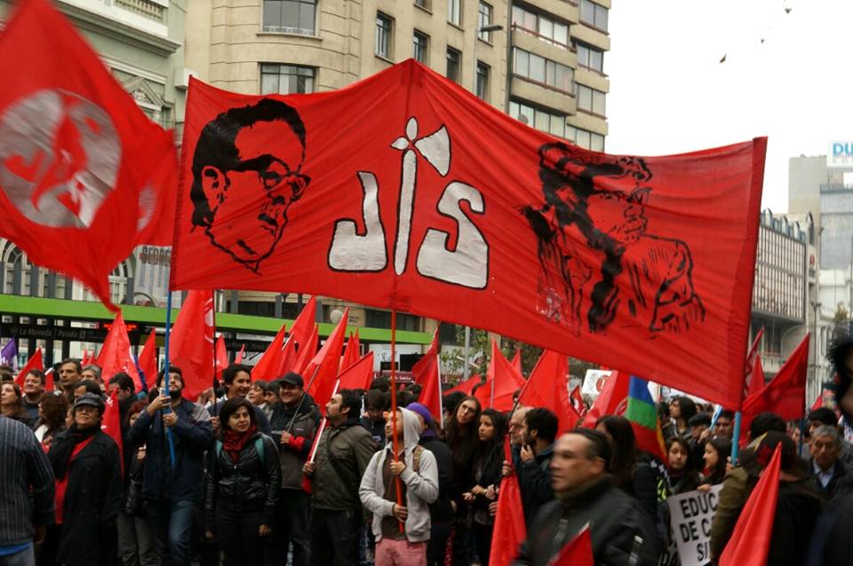 JS_Chile's tweet photo. Este 1º de mayo la JS marcha con los trabajadores! http://t.co/n1g89DNmut http://t.co/srau6qJZif