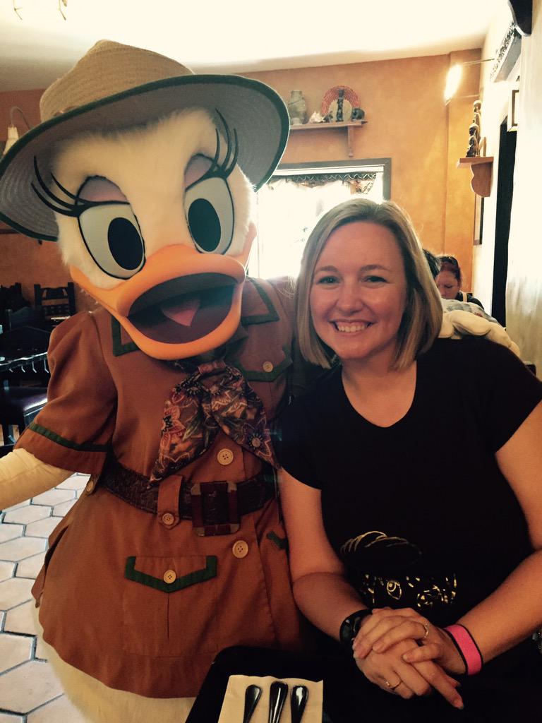 Who wants fabulous lashes!  Check out my super duper online partay: youniqueproducts.com/DebraTalley/pa… #younique #lashes #beauty