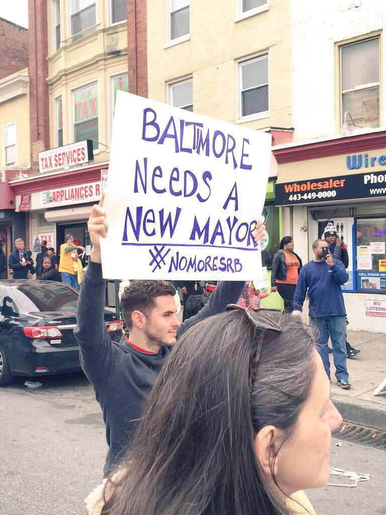 Bipartisanism's tweet photo. REMINDER:
There are peaceful protests all over #Baltimore right now. #FreddieGray #BalitmoreRiots http://t.co/f3xpcq13GT