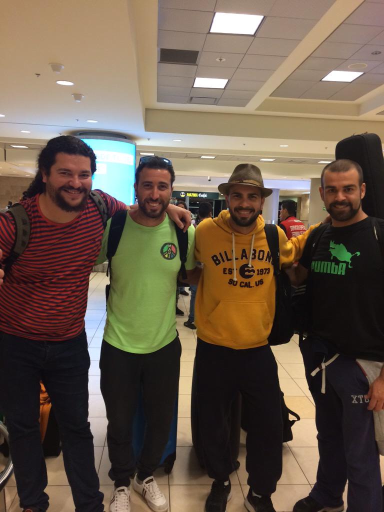 “@MusicBussinesEc: Bienvenidos a Quito <a href="/efectopasillo/">Efecto Pasillo</a> ” ya estamos en Ecuador!!! Muy buena vibra!!!