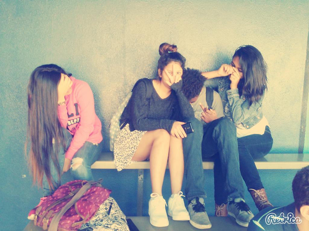 XeilinV's tweet photo. With my friends http://t.co/WFsOBDd3U5