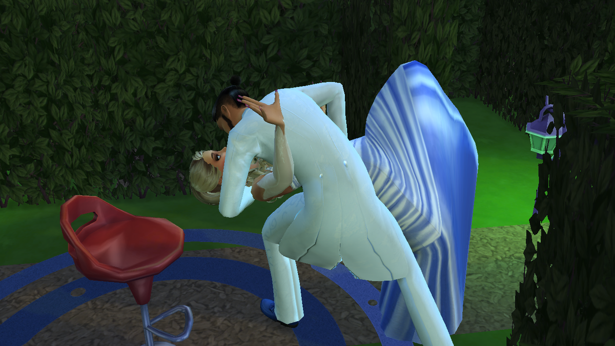 gf_sims's tweet photo. #SharonSim ha proposto a #BrunoSim le nozze!!!!!!!!e lui ha ovviamente risposto di SIIIIII!!!!!!Viva i due fidanzati! http://t.co/wVXiInJyUV