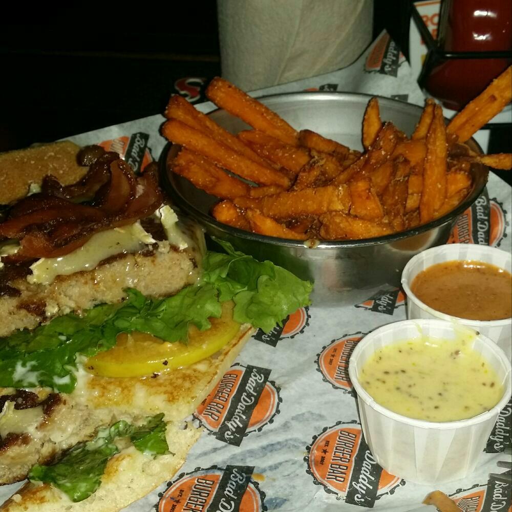 Jdelory's tweet image. Turkey Burger Monday:) @BadDaddysRAL @getStealz