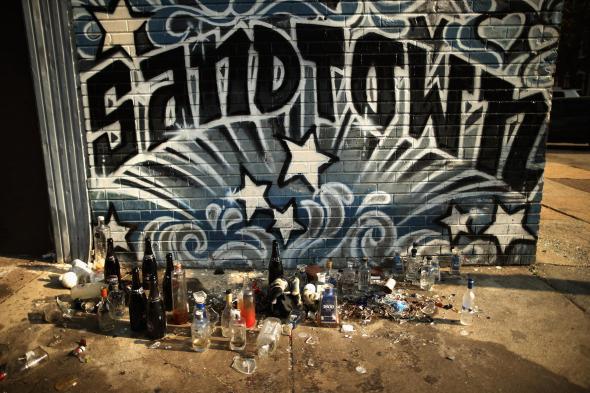 Slate's tweet photo. Freddie Gray’s neighborhood is shockingly impoverished and violent: http://t.co/m3sdP4e0eP #BaltimoreRiots http://t.co/4IStv2dePL
