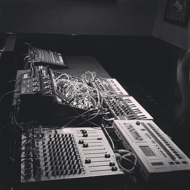 VILLAGEPSYCHIC's tweet photo. @iamcollincrowe about to perform live @theflatbkny for #synthclub ! #eurorack #modularsyn… http://t.co/YATGwejqpb http://t.co/IhCC3Clv7g