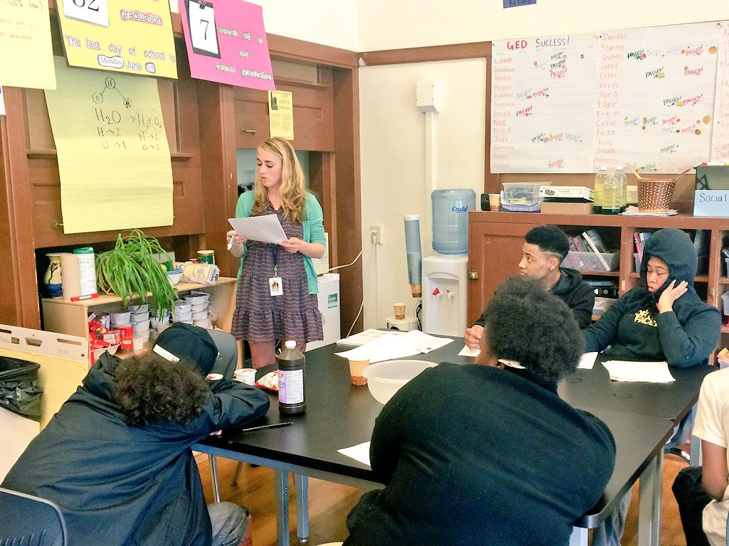 MelissaRysemus's tweet image. #interagencygraywolves studying hard for the #GEDplus