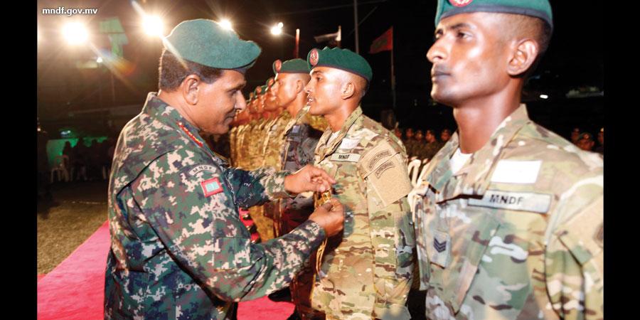 MNDF_POLICE's tweet image. Mee dharin thakakey Dhivehi, Dhivehin ge thaazaa ley hingaa.