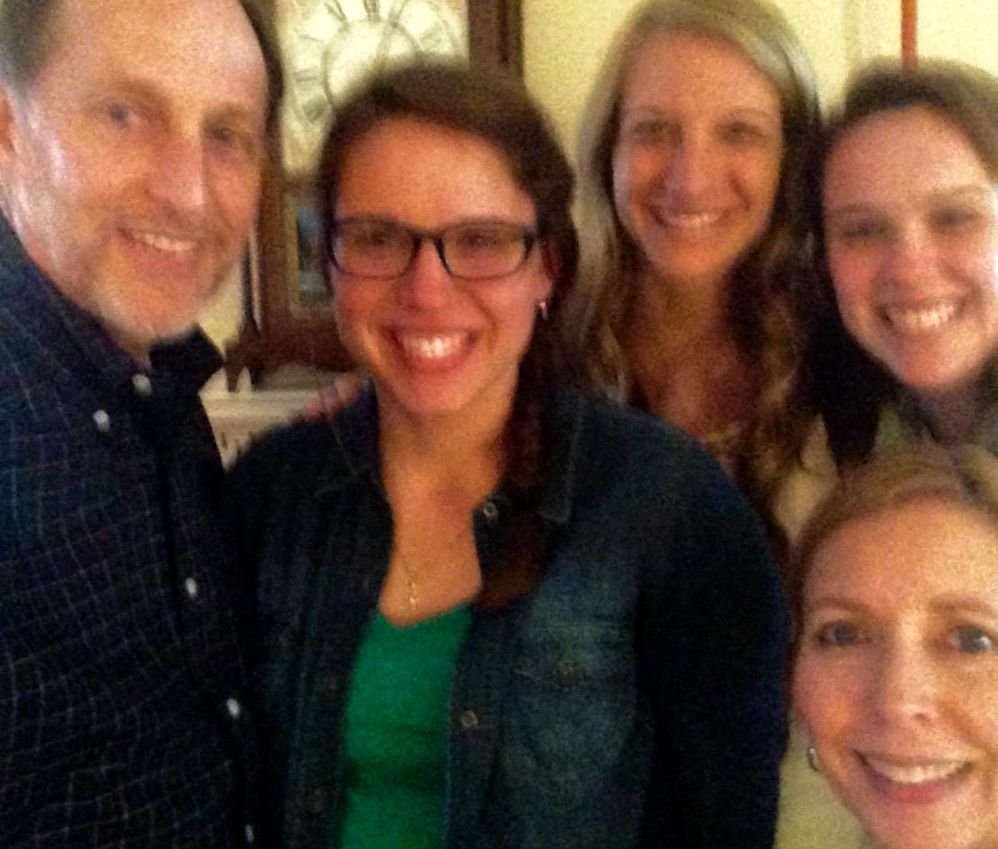 PresKnapp's tweet photo. We had a great evening with @hopevolleyball seniors Jenna Grasmeyer, Jill Sommerville and Amy Vanderstoep! #hope2015 http://t.co/AkFqRRatPb