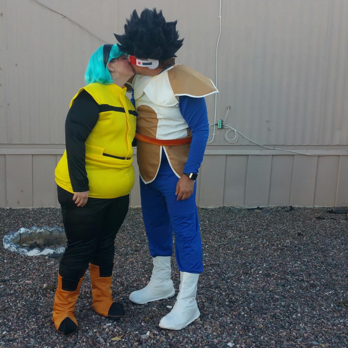 AZSTARWARSGUY's tweet photo. When a warrior meets his true love #vegeta #DBZ #animelove #bulma # DragonBall #DragonBallZ #ssjvegeta http://t.co/RVnSRMDRhS