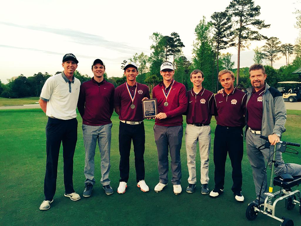 ACAFlames's tweet photo. 3x SCAA Champs @NRCarpenter  @alec_fuller15 @BottDakota @averypresson1234 @jameshood_f3 @jcjames2013 http://t.co/s7jN66i37C