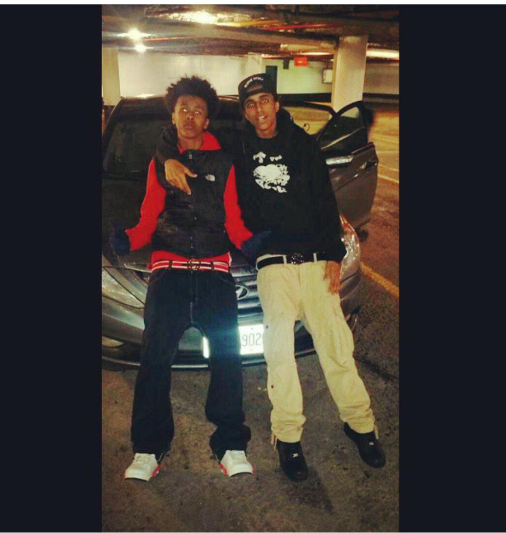 Frenchy3M's tweet photo. Shitt aint da same without my brother #20MG #FreeSlugz Gotta Trend. We Heading To Da Top http://t.co/ZOfYWsx81Y