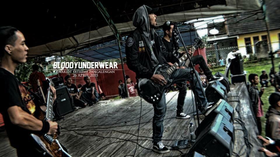 OkuyScreamsick's tweet photo. Fuck off http://t.co/yP7ur7Lhpy