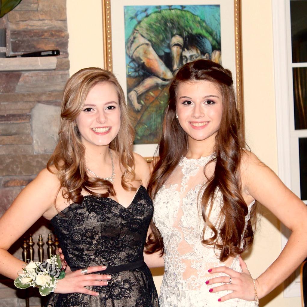 Marissagreen_16's tweet photo. @liccarsa HAPPY BDAY YOU GOOF 💕💕🇫🇷👑🎉  je t'adore http://t.co/in8x8FqPJs