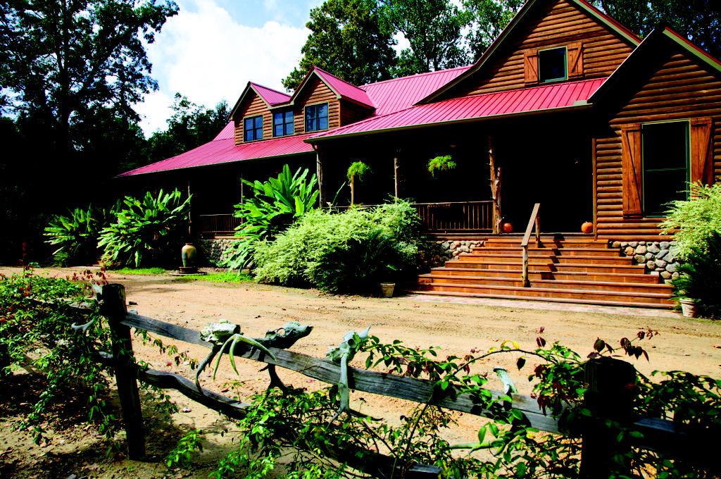 GilesIsland's tweet photo. Antlers Lodge at Giles Island, where many enjoy great food and meetings from their corporate retreats. http://t.co/VWAmGoKdhJ