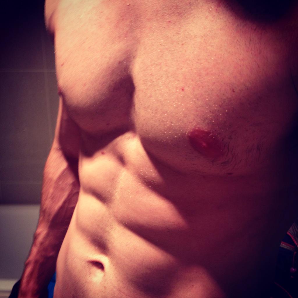 functionalfit15's tweet image. Deadlifts, squats, bench presses and just about every compound exercise will heavily work your core #muscle #gymtips