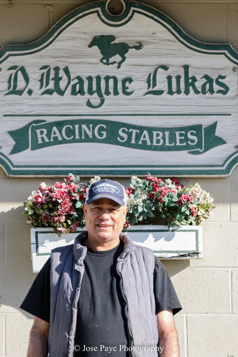 smile by  the groom of D.Wayne  Lukas Racing Stables  LUPE , who was groom of the great horse <a href="/WillTakeCharge/">Will Take Charge</a>