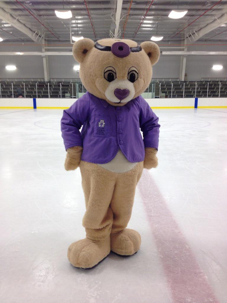 Extreme_Edge's tweet photo. Extreme Edge Skating Club #givesback $211.95 to @StolleryKids from Skating Pop Concert. #yeg #community http://t.co/IZIsCQW8pN
