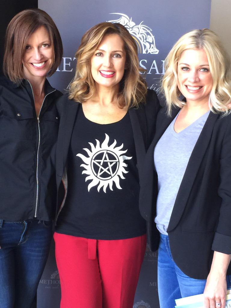 jeff_utzinger's tweet photo. Cool day 4 my wife w/best-selling author Jennifer Niven & Method Salon owner Amy Conville #methodsalon #jenniferniven http://t.co/sYwERFfror