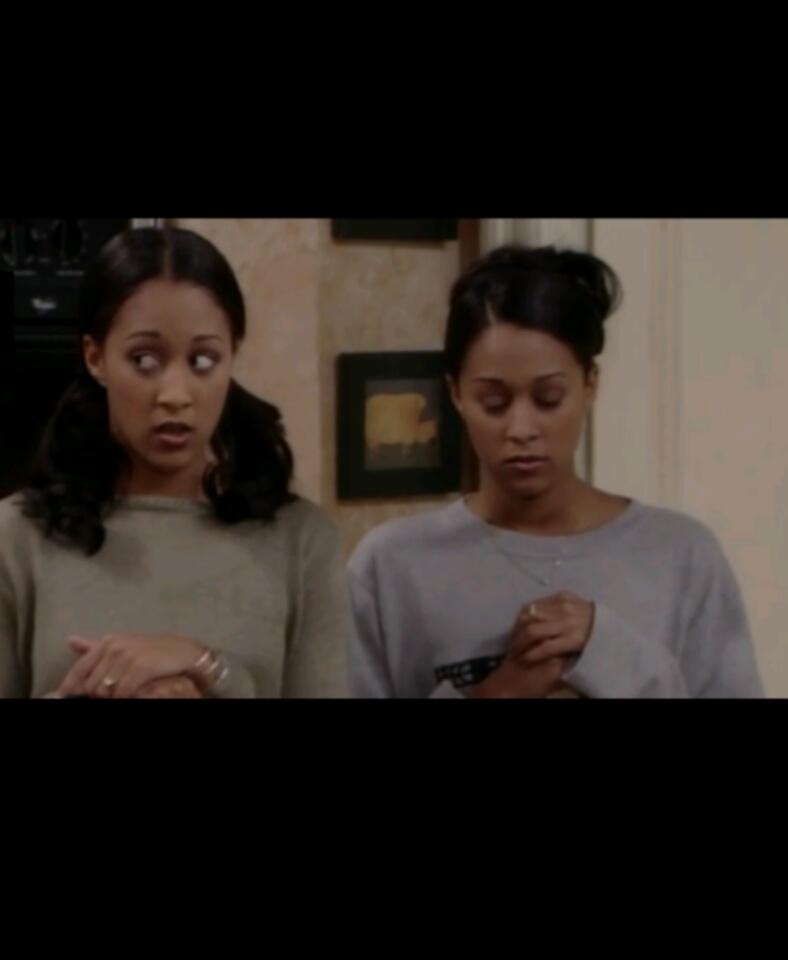 ThatHippieLife's tweet photo. Me and my sister again @rihmoe http://t.co/vpjcmt3AUw