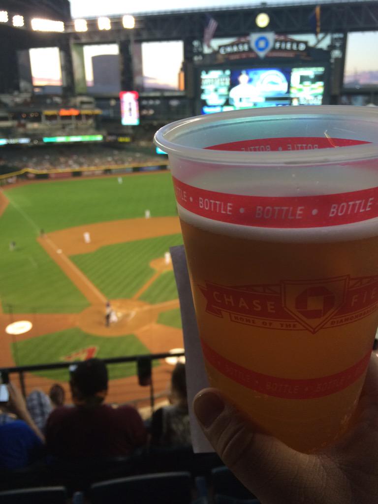 bakEd29's tweet photo. Beers and baseball, wish you were here http://t.co/CbyLmtKyPk