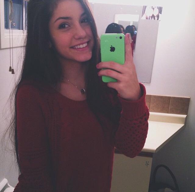 katiewira's tweet image. this beautiful girl has been missing since 2:50 today please look out for her and contact the police #prayforrachel