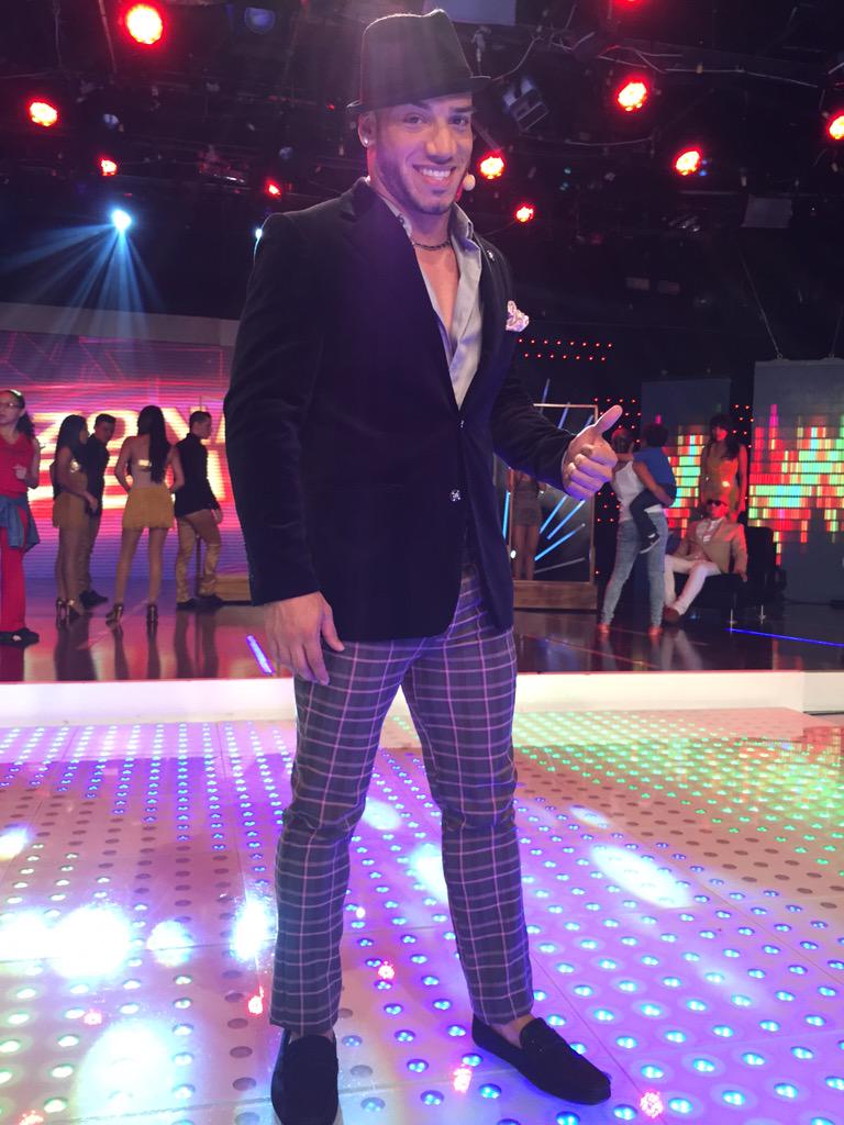 tcsoyelmejor's tweet photo. ¡@DrakoDance21 listo para evaluar los shows! En esta #LaGalaVIP conoceremos al segundo VIP de la "Zona de Peligro". http://t.co/FRJhxhacgl