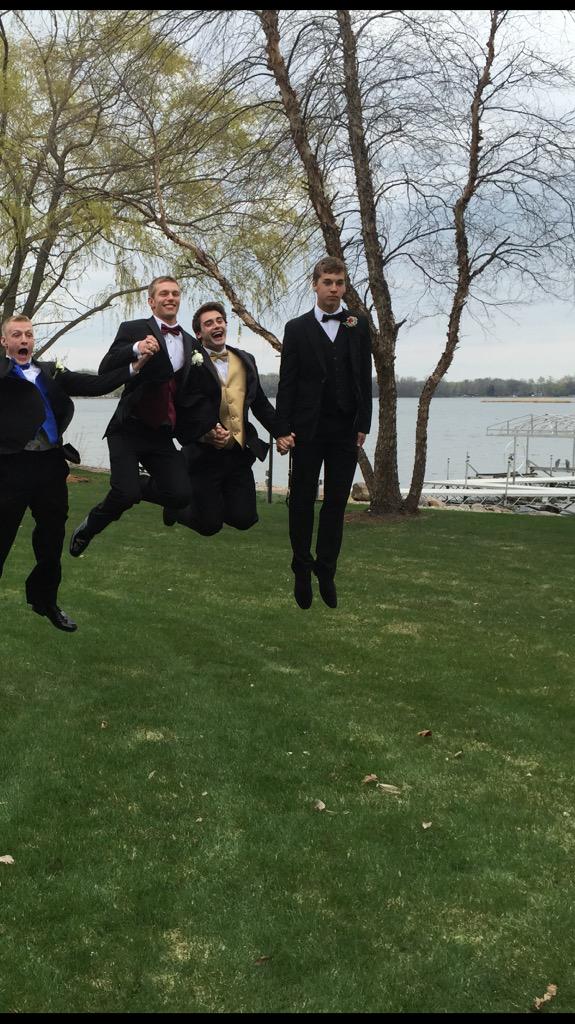 KevinMarzolf's tweet photo. When u mad bc ur friends wanna take a jumping pic http://t.co/reBJclKEcU