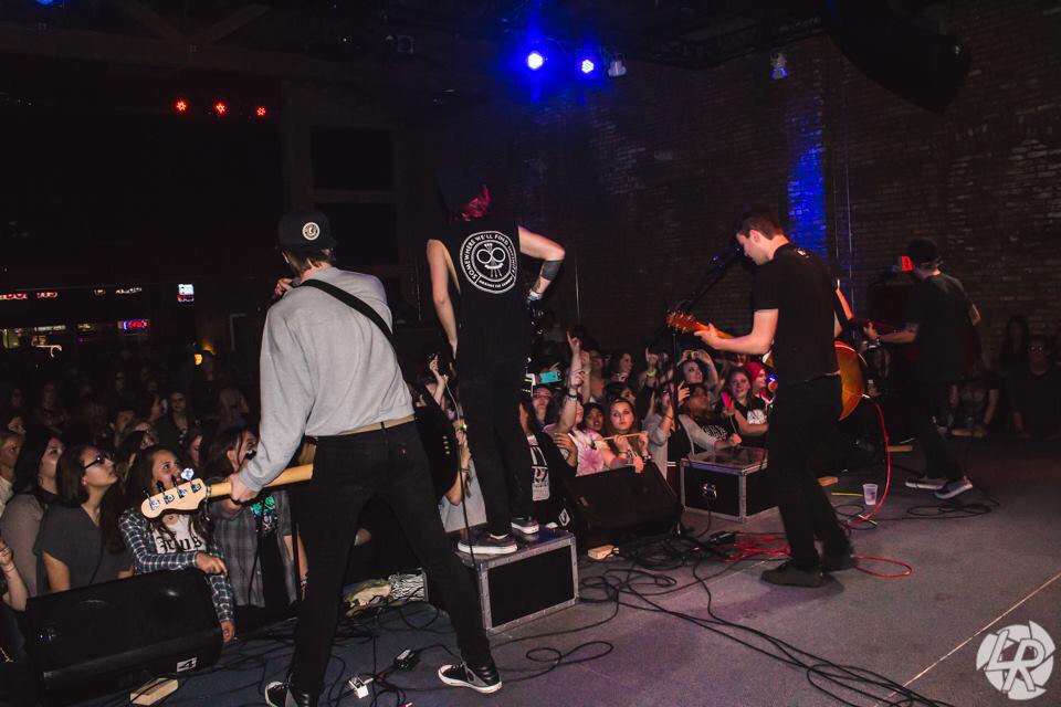 lauren_rohland's tweet image. I promise, in my heart, you'll always stay. photos from last night: facebook.com/media/set/?set…