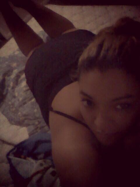 yaquelinerod's tweet photo. A dormir k ya es tarde buenas noches a todos http://t.co/pCOpLz9sFl
