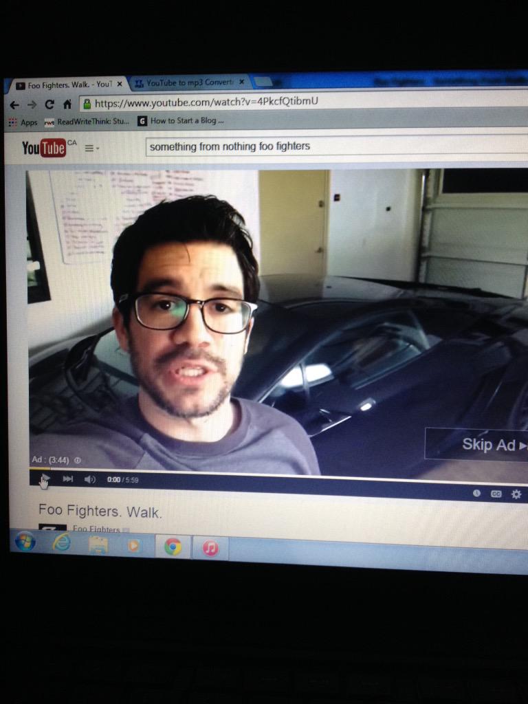 lildroves17's tweet photo. Fuck this guy and his lambo #materialisticthings #knowledge http://t.co/UoWjJYMT8i
