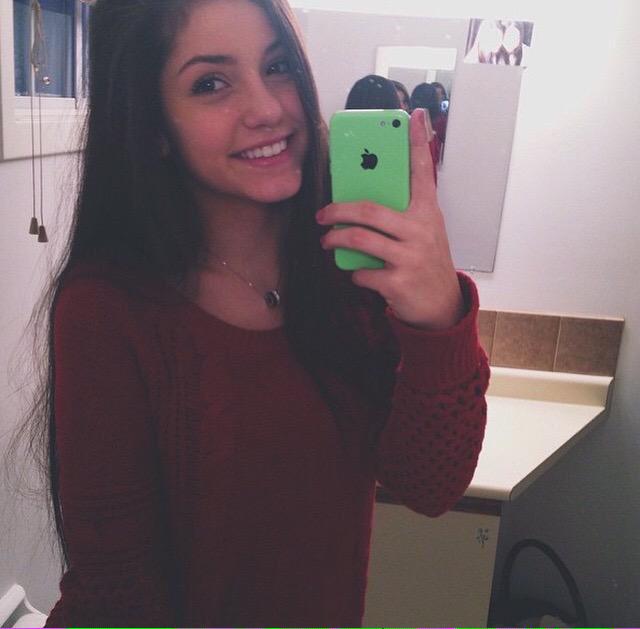 ChanceFairchild's tweet image. A girl name Rachel Simons is MISSING, I do not know her but try get the picture around! #prayforrachel