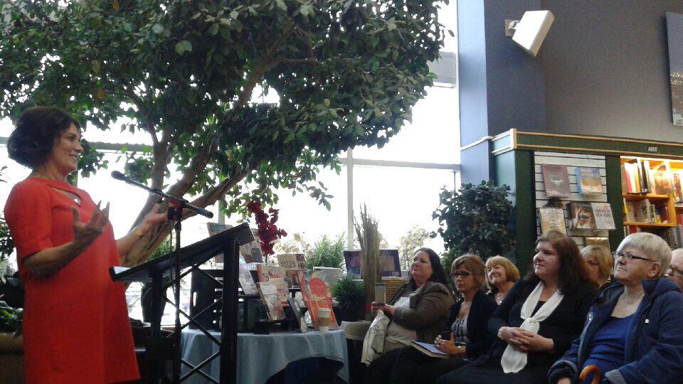 MargaretTrudeau's tweet photo. My last event of this leg of the tour, in #Winnipeg, the best book launch event yet. Canadian women rule! #toyl http://t.co/e440Y9O1li