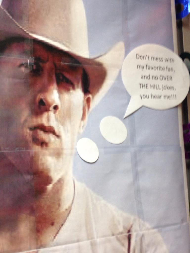 tiachell's tweet photo. @JJWatt .. Thanks for help celebrating my 50th birthday!! http://t.co/dCFgQB0td5
