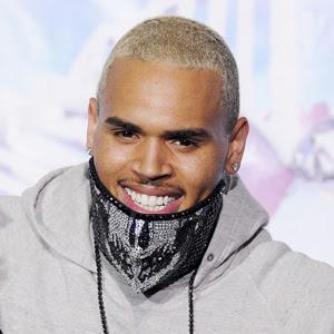 SexyBreezy10's tweet photo. #BlondeStopher #ChrisBrown 💛 http://t.co/2LdmLa88Nv