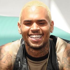 SexyBreezy10's tweet photo. #BlondeStopher #ChrisBrown 💛 http://t.co/2LdmLa88Nv