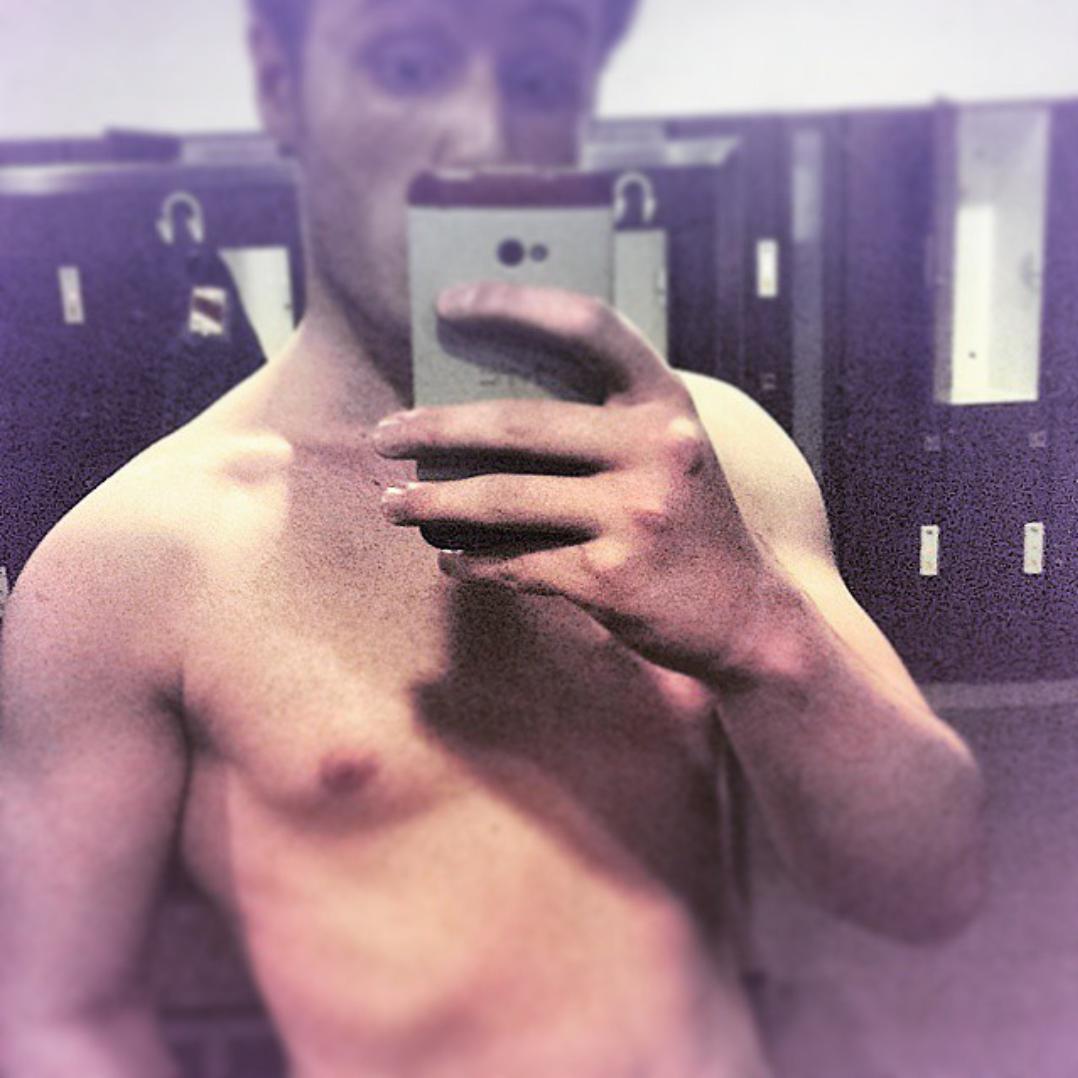PetritLPNews's tweet photo. @PetritLP vor 4 Stunden via Instagram. 

:) http://t.co/Wy8mR2fGTn