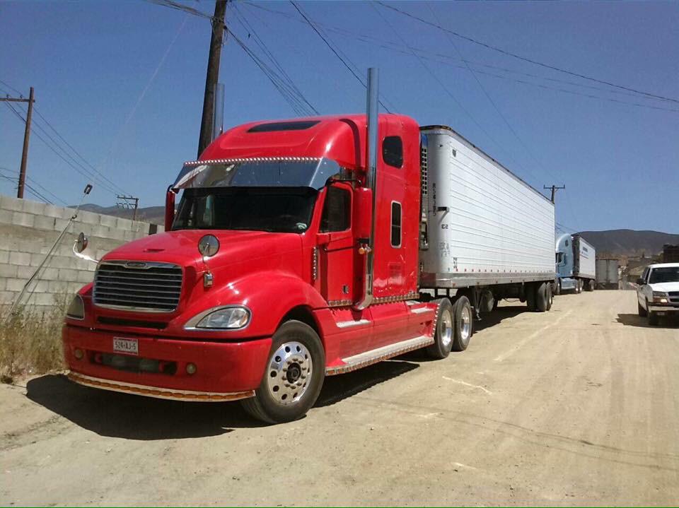 coronado69's tweet photo. #freightliner #Columbia #cl120 @DemandDetroit #series60 @AlcoaWheels #Mexico @FreightlinerCol @Meritor @MichelinTyr http://t.co/10swtzHQu8