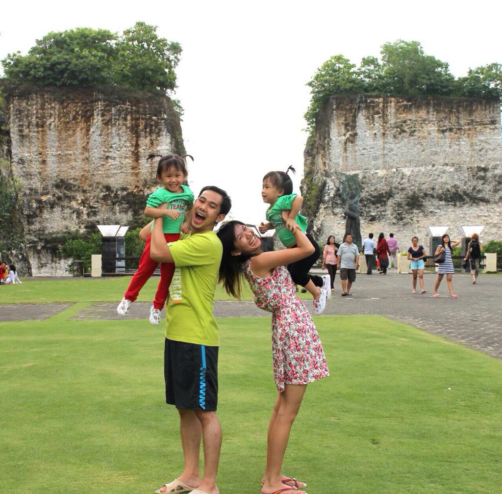 SaniEffendy's tweet photo. @PTParamountLand #PL4Family keluarga kecilku adalah segalanya bagiku, terima kasih Tuhan telah menitipkan mrk padaku http://t.co/2DpfYheP8e
