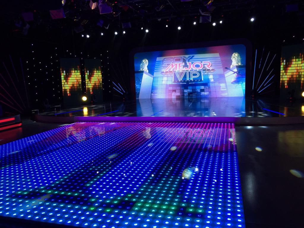tcsoyelmejor's tweet photo. Gracias por la sintonía y por las múltiples tendencias en la #GalaFuegoVIP. ¿Sabes? Mañana habrá "Zona de Peligro". 🌟 http://t.co/MeSxei3qQ5