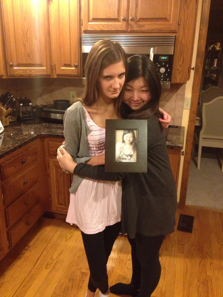 thingslauradoes's tweet photo. In light of recent events, Laura has traumatized many young, influential people. Please send help to those affected http://t.co/5qUz6L2vrI