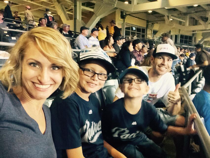 AlissaMWC's tweet photo. Fun in San Diego! @Padres #SDinHD http://t.co/JdcjMVM0Br