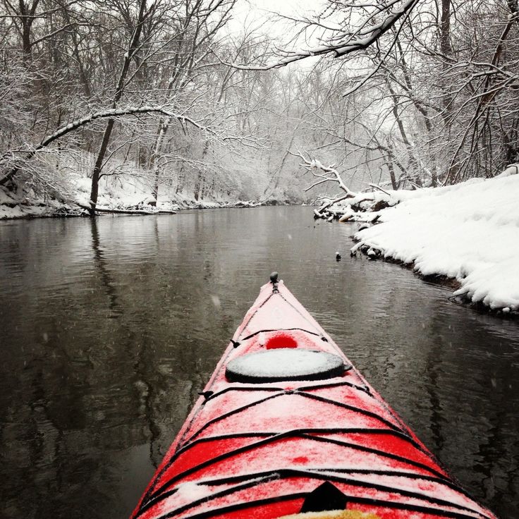 exploretheusa's tweet photo. Who cares what time of year it is.  It is always #Kayak season in Des Plaines River - #Illinois http://t.co/PYmry5hKKU
